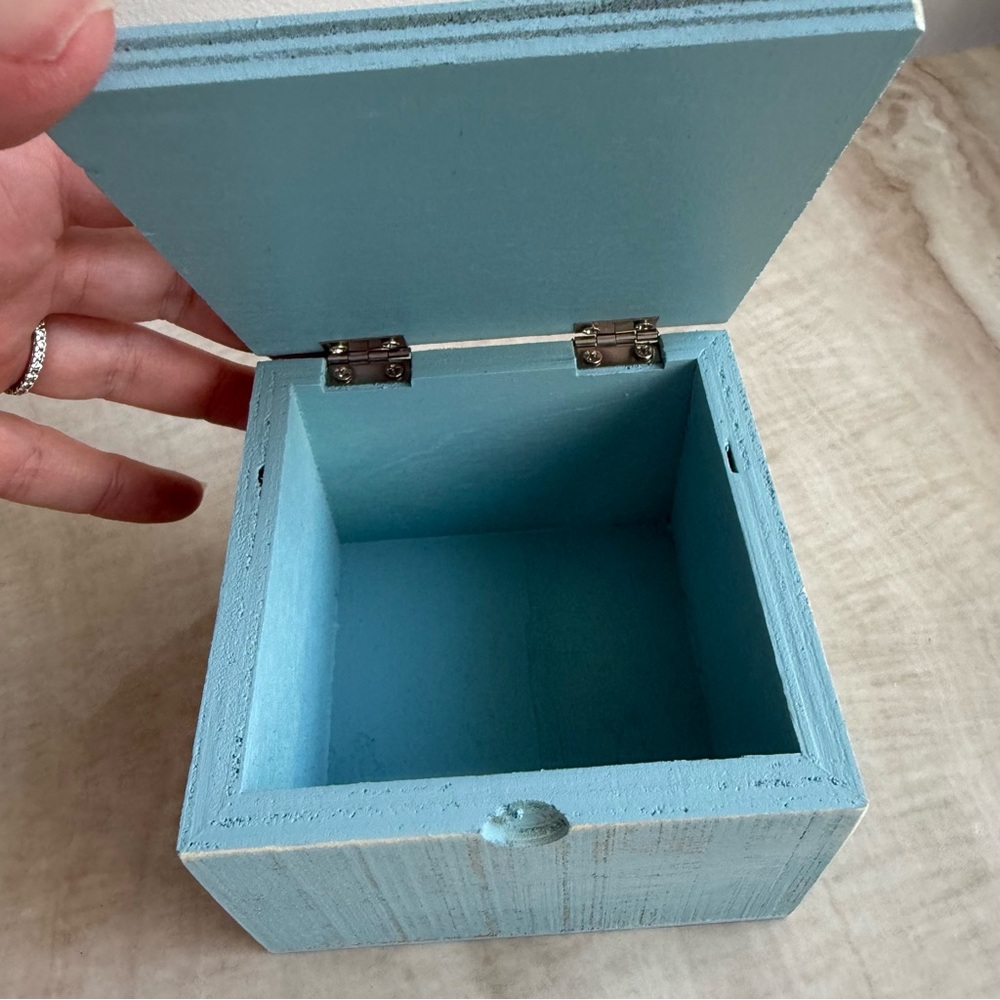 Seashell Storage Box - Picture 3 of 10